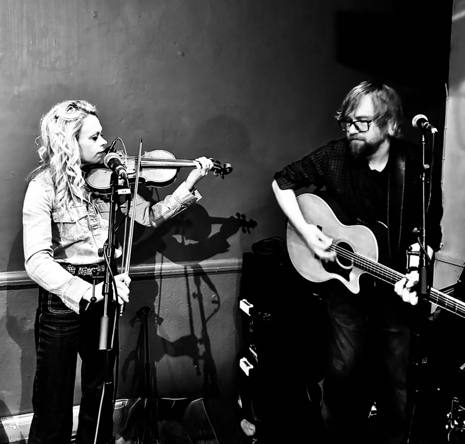 Cliff n Prue live photo 1
